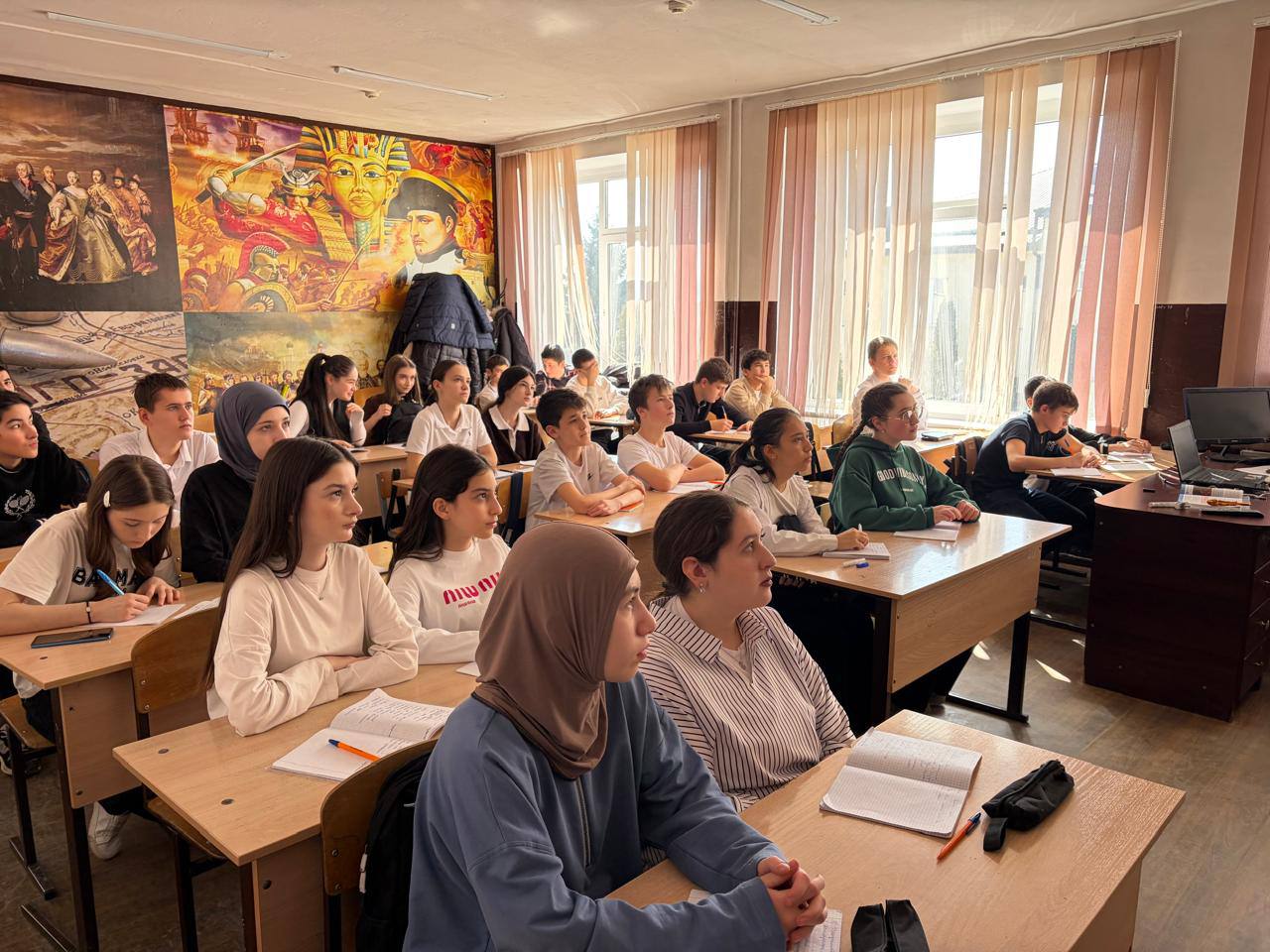 Просмотр фильма Андрея Медведева под названием «Предательство»