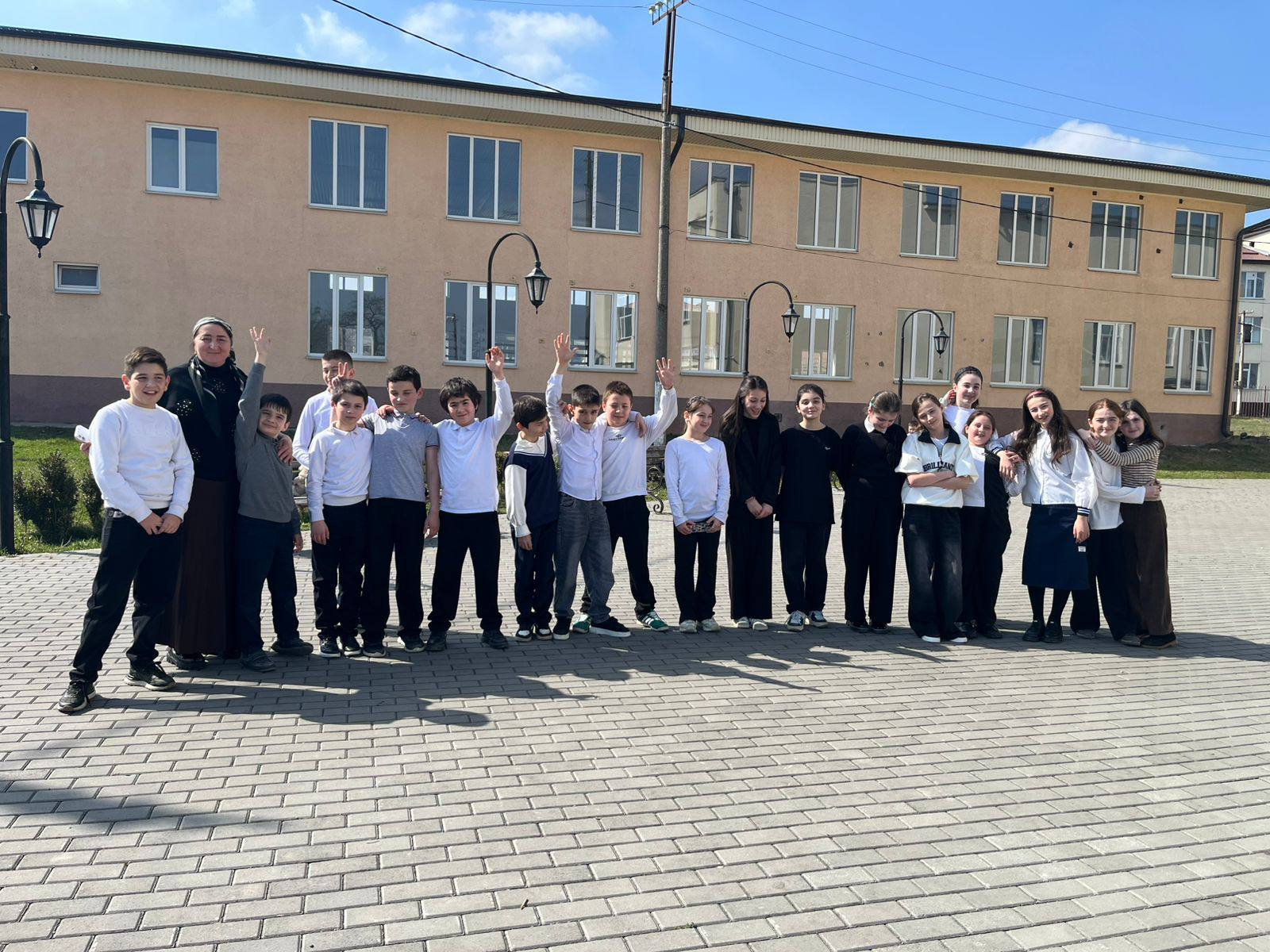 Начни свой день с улыбки. Будь здоров!